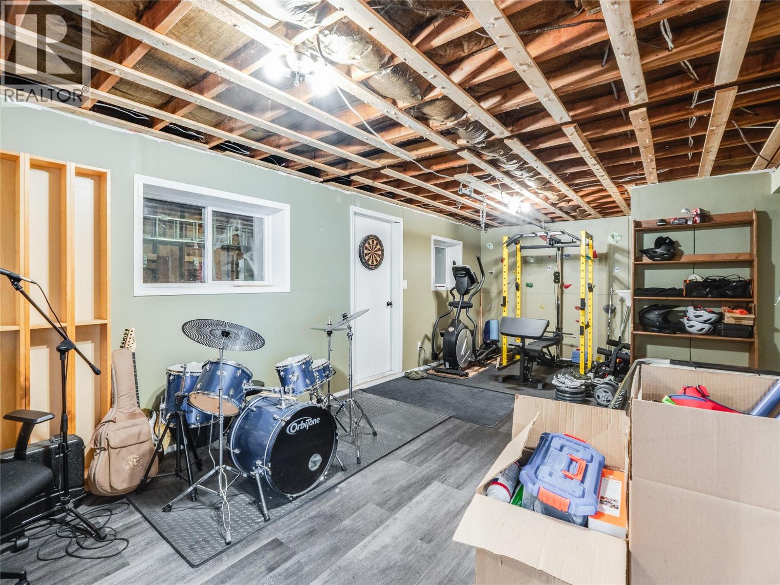 601 6th Avenue, Castlegar, British Columbia  V1N 1T8 - Photo 32 - 10376541