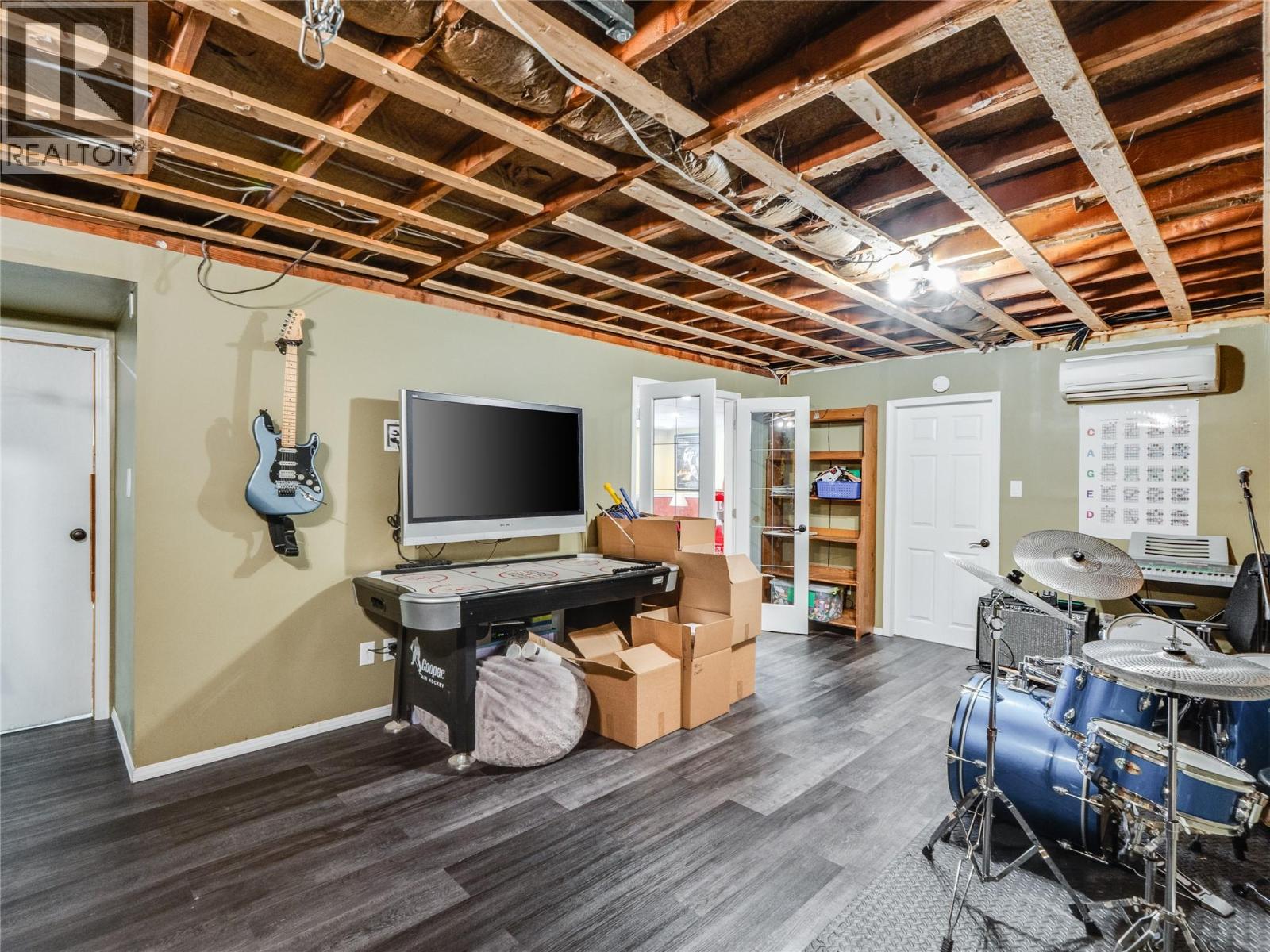 601 6th Avenue, Castlegar, British Columbia  V1N 1T8 - Photo 35 - 10376541