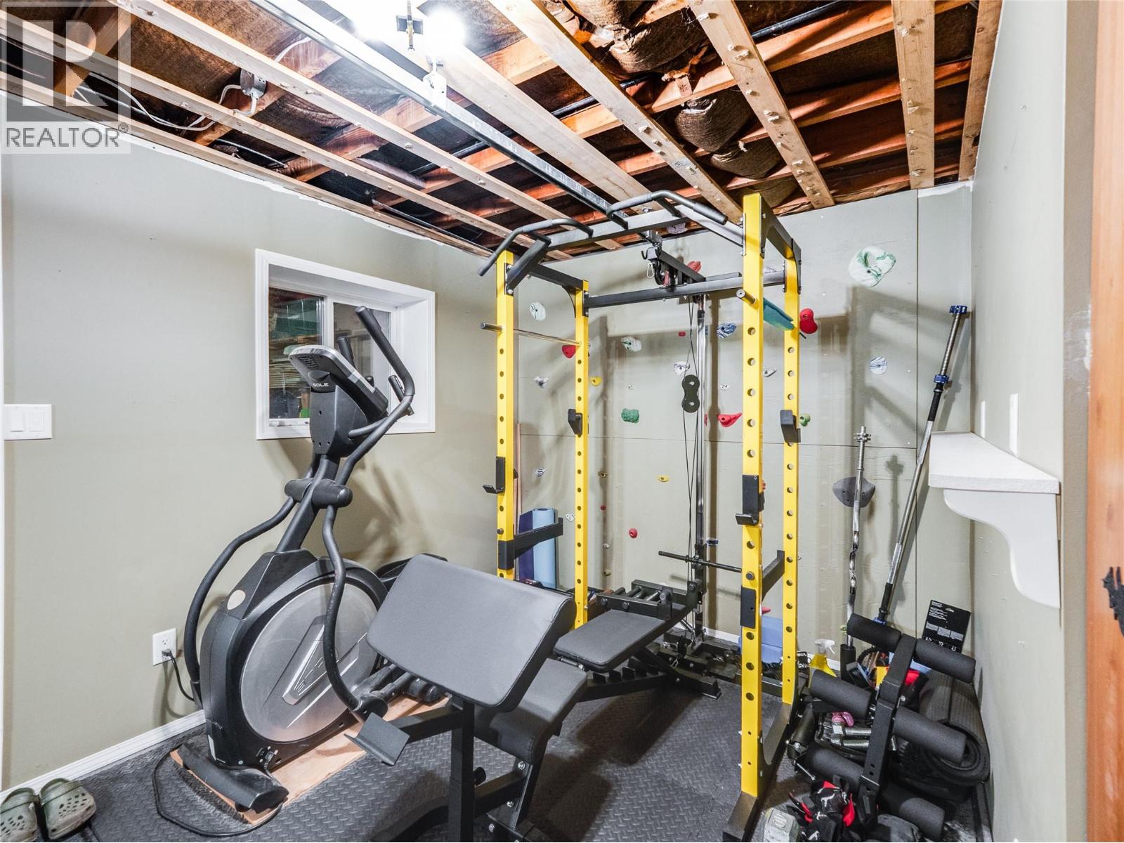 601 6th Avenue, Castlegar, British Columbia  V1N 1T8 - Photo 37 - 10376541