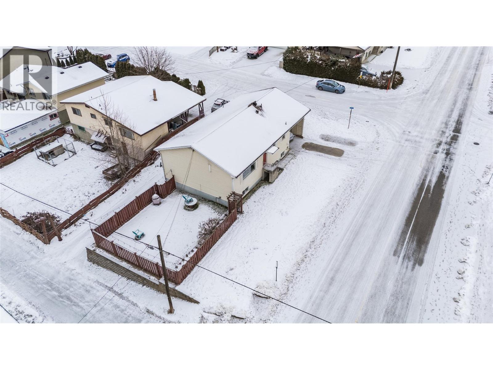 601 6th Avenue, Castlegar, British Columbia  V1N 1T8 - Photo 51 - 10376541