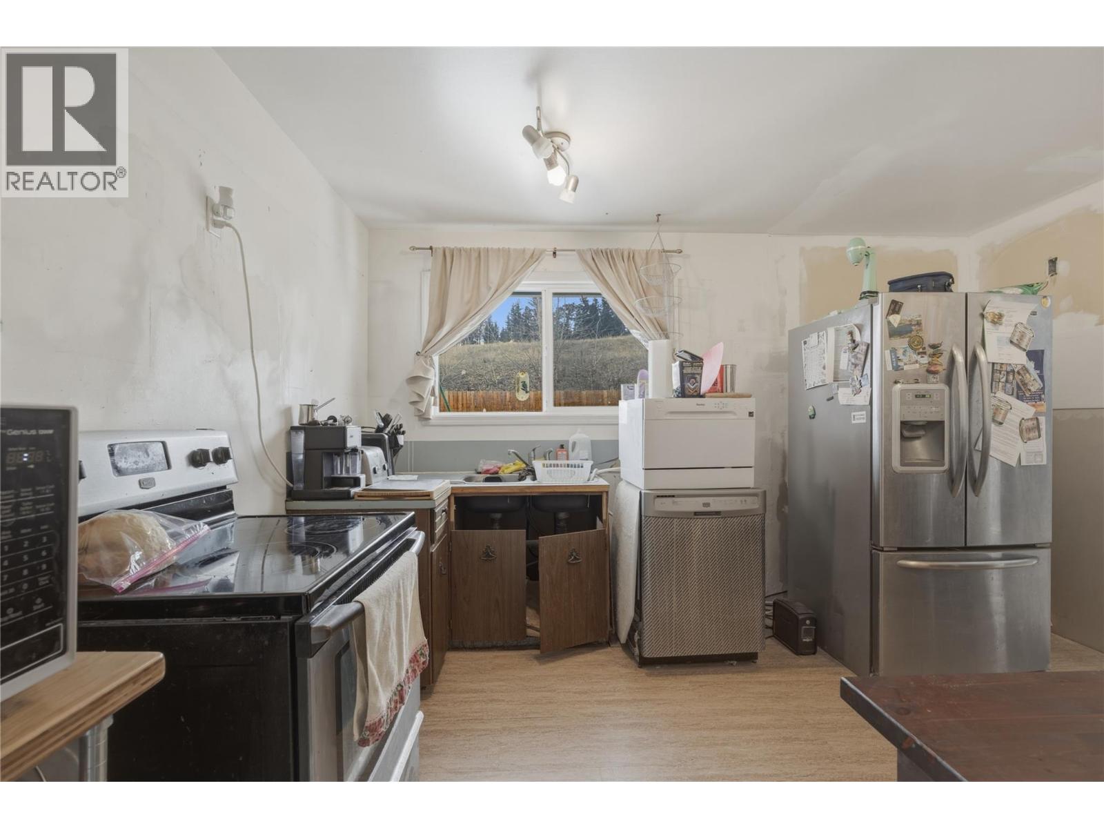 31 Beryl Drive, Logan Lake, British Columbia  V0E 1W0 - Photo 12 - 10376403