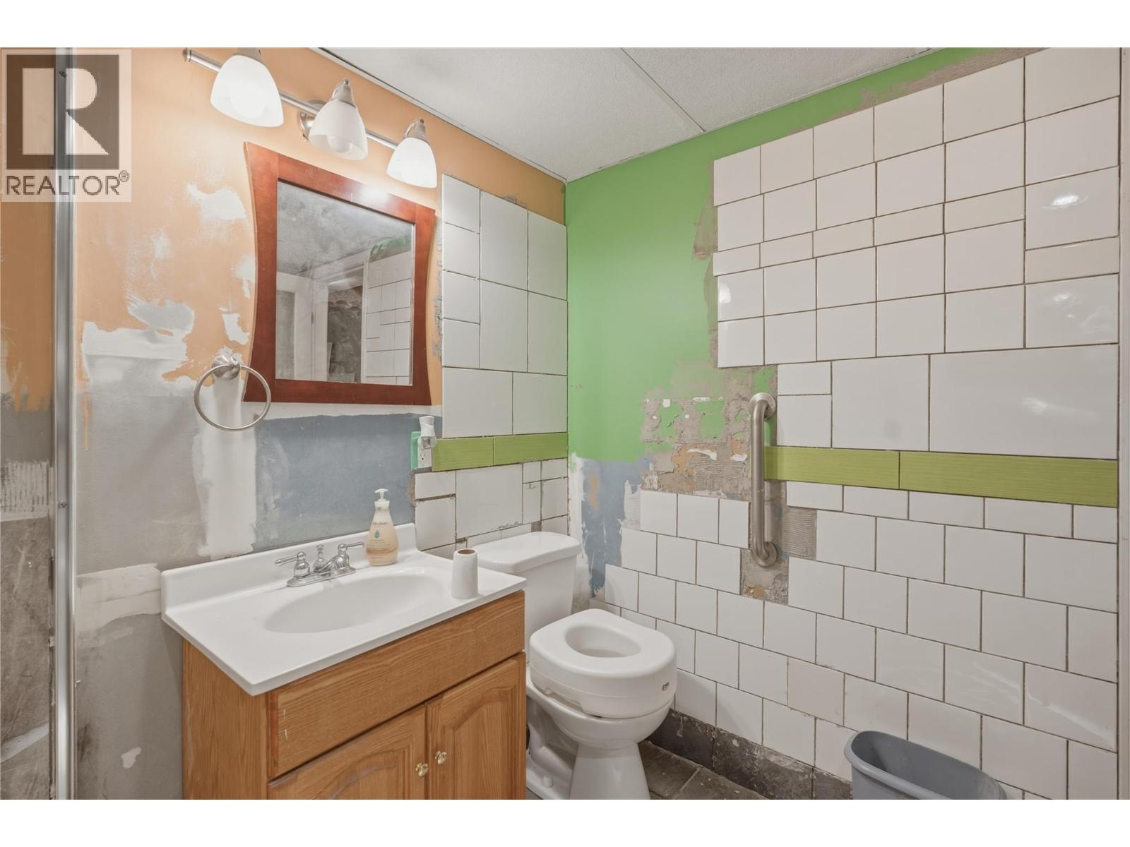 31 Beryl Drive, Logan Lake, British Columbia  V0E 1W0 - Photo 26 - 10376403