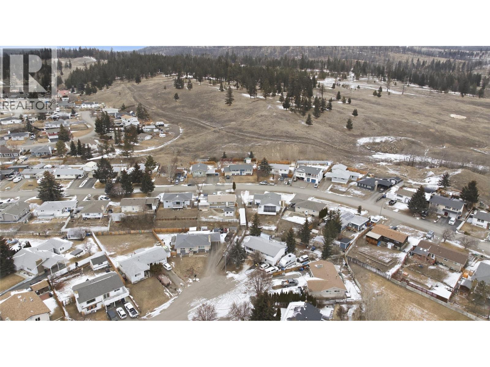 31 Beryl Drive, Logan Lake, British Columbia  V0E 1W0 - Photo 3 - 10376403