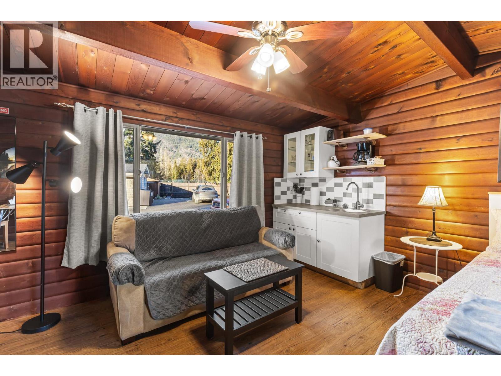 1210 Paradise Avenue, Sicamous, British Columbia  V0E 0E8 - Photo 10 - 10376589