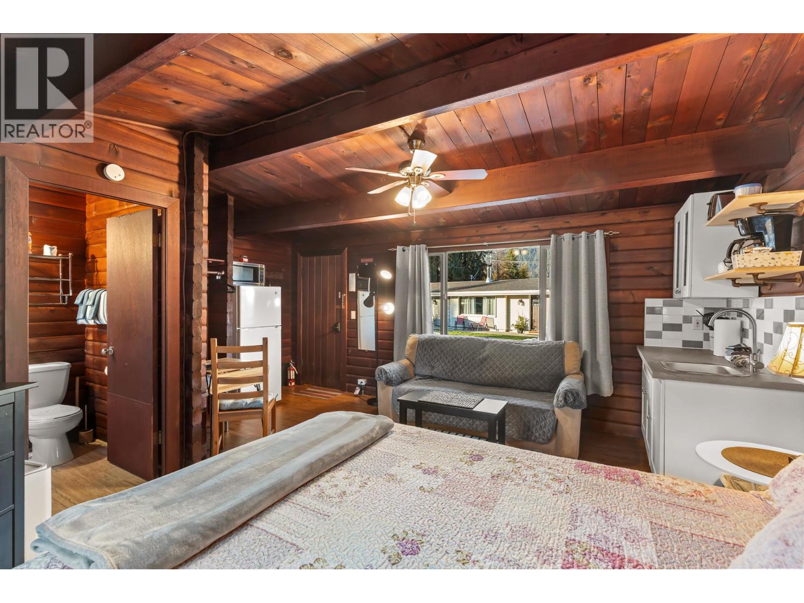 1210 Paradise Avenue, Sicamous, British Columbia  V0E 0E8 - Photo 12 - 10376589