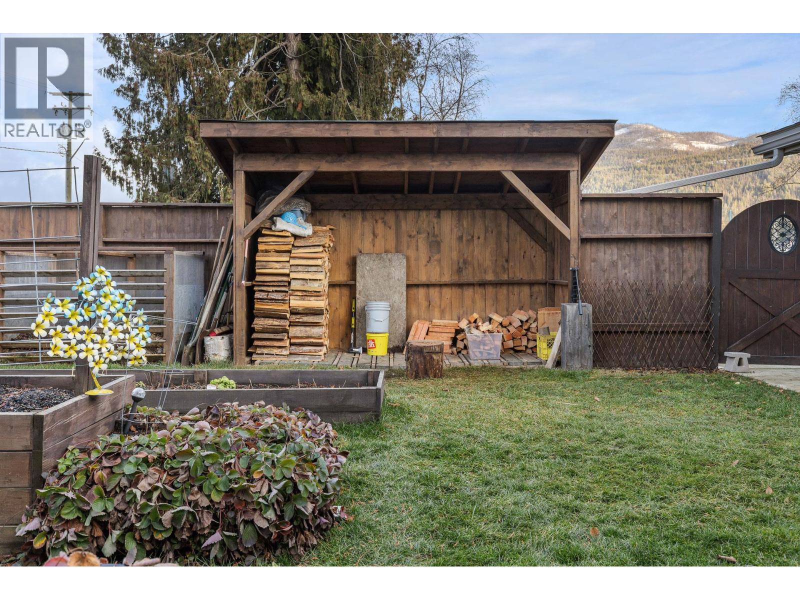 1210 Paradise Avenue, Sicamous, British Columbia  V0E 0E8 - Photo 53 - 10376589