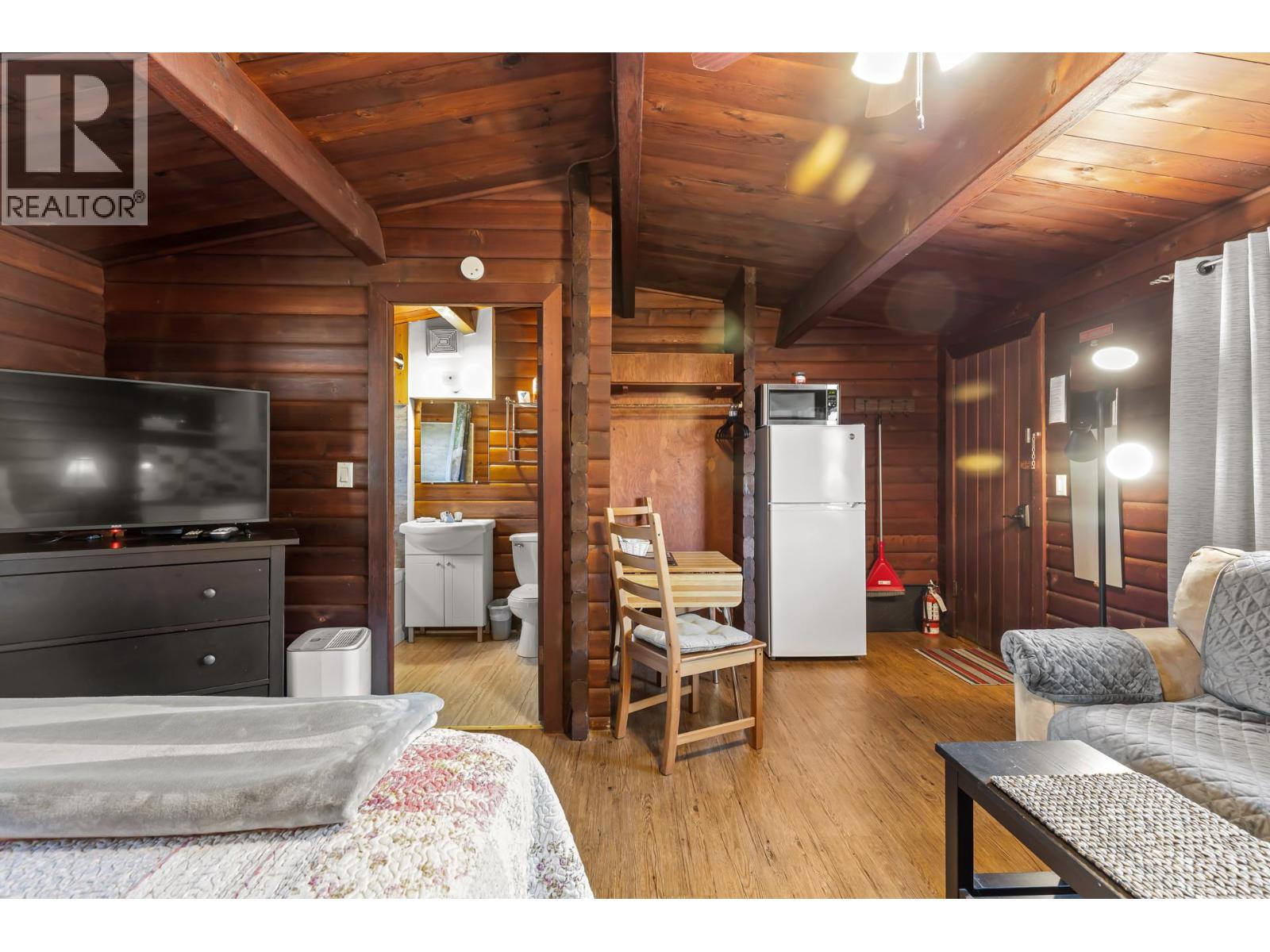 1210 Paradise Avenue, Sicamous, British Columbia  V0E 0E8 - Photo 9 - 10376589