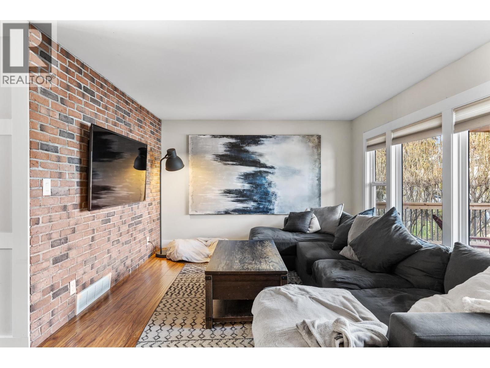 617 Christleton Avenue, Kelowna, British Columbia  V1Y 5J1 - Photo 6 - 10376342