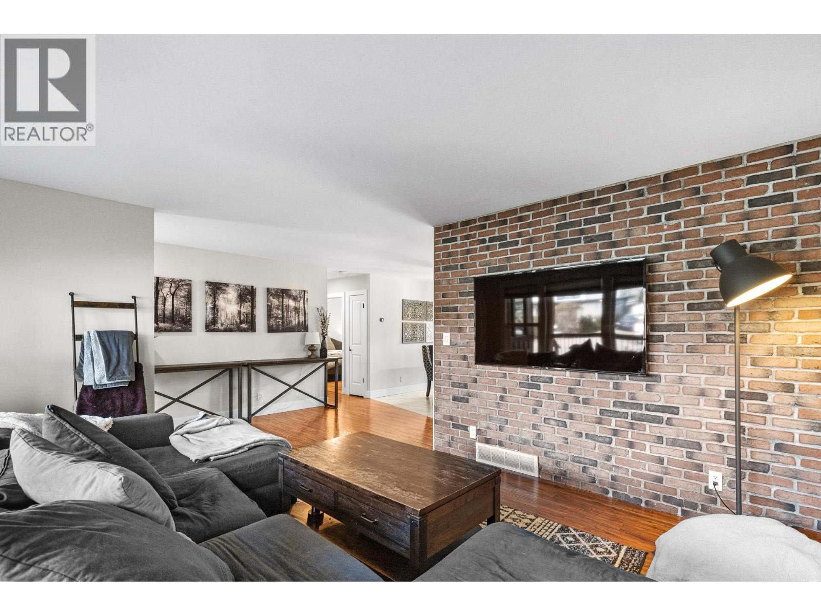 617 Christleton Avenue, Kelowna, British Columbia  V1Y 5J1 - Photo 8 - 10376342