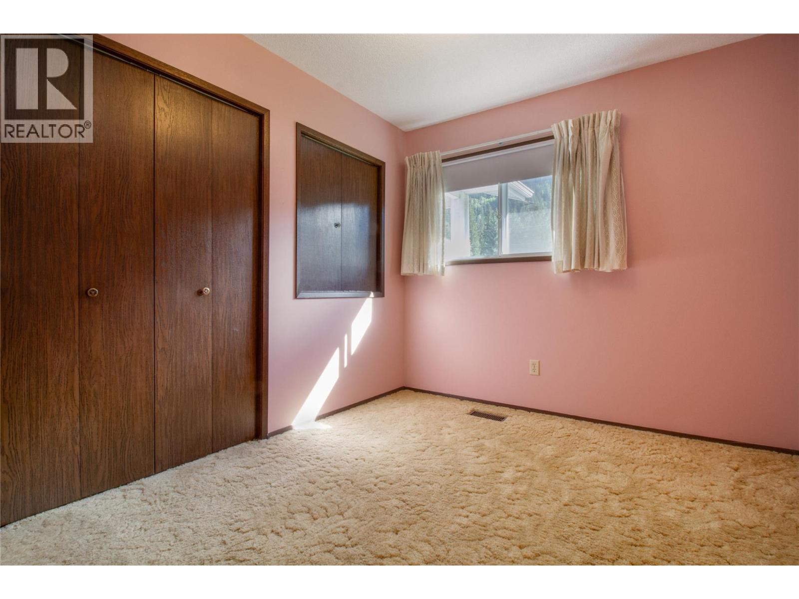 1695 Hay Road, Revelstoke, British Columbia  V0E 2S1 - Photo 13 - 10376578