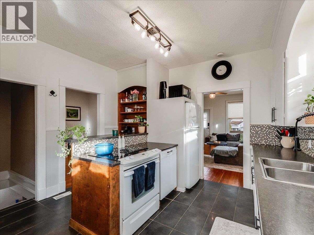 1856 Fourth Avenue, Trail, British Columbia  V1R 1T1 - Photo 25 - 10376090