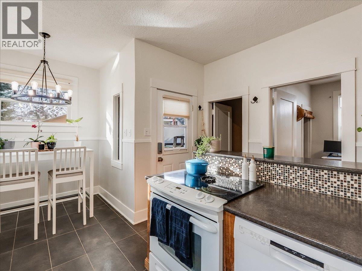 1856 Fourth Avenue, Trail, British Columbia  V1R 1T1 - Photo 31 - 10376090