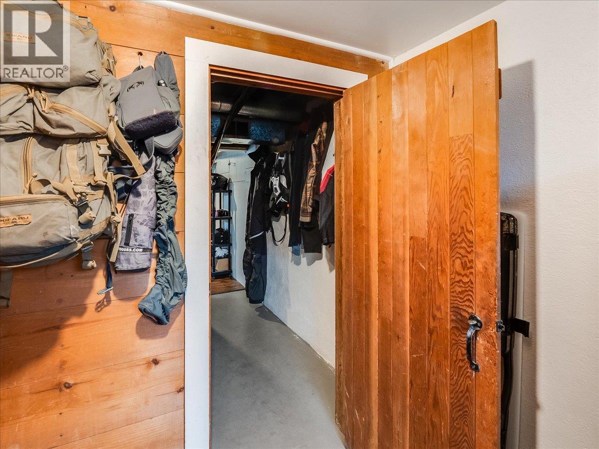 1856 Fourth Avenue, Trail, British Columbia  V1R 1T1 - Photo 33 - 10376090