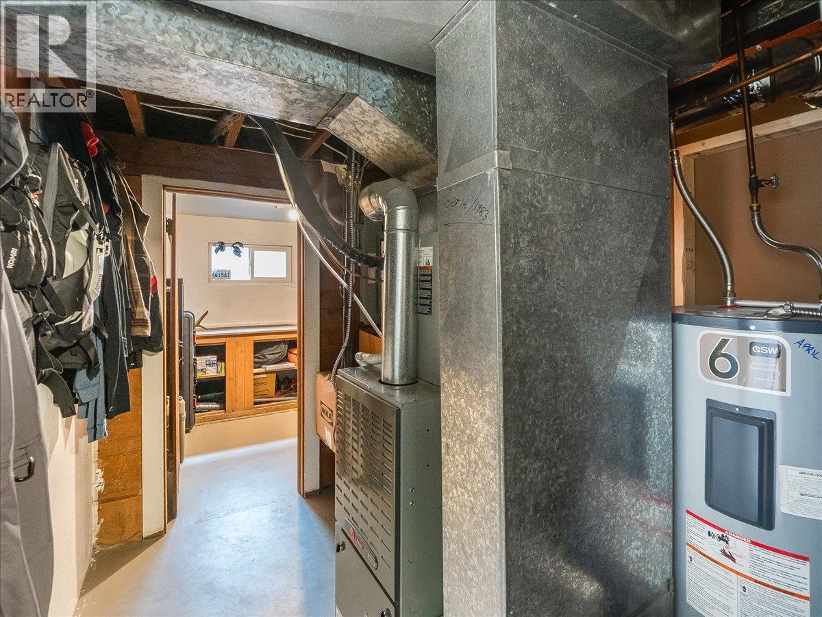 1856 Fourth Avenue, Trail, British Columbia  V1R 1T1 - Photo 41 - 10376090