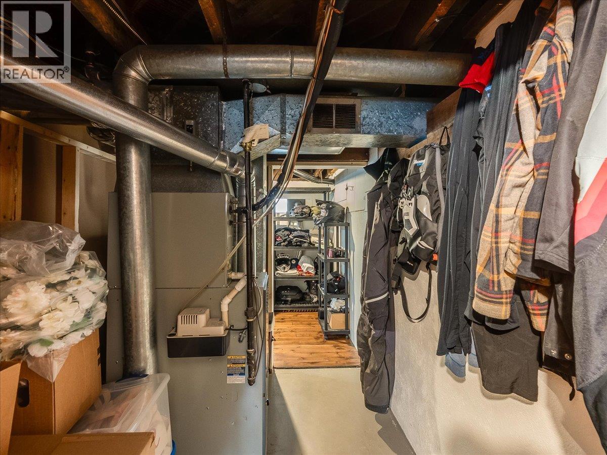 1856 Fourth Avenue, Trail, British Columbia  V1R 1T1 - Photo 42 - 10376090