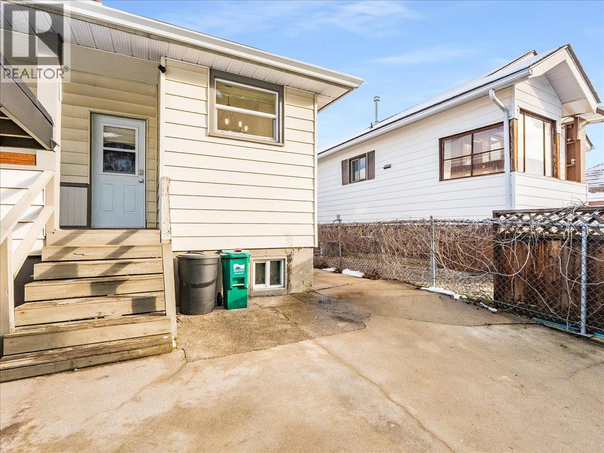 1856 Fourth Avenue, Trail, British Columbia  V1R 1T1 - Photo 45 - 10376090