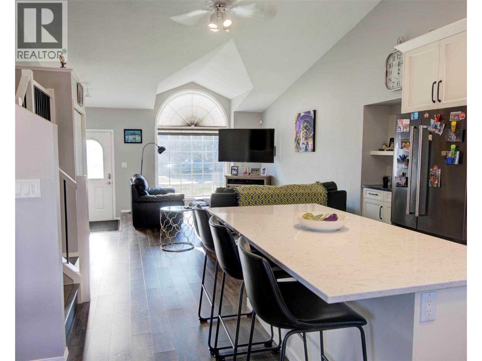 2312 Hunter Avenue, Armstrong, British Columbia  V4Y 0C1 - Photo 11 - 10376594