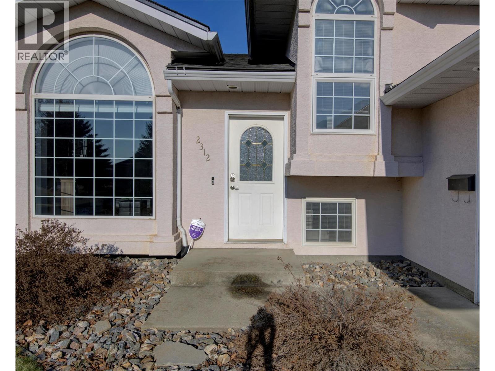 2312 Hunter Avenue, Armstrong, British Columbia  V4Y 0C1 - Photo 3 - 10376594