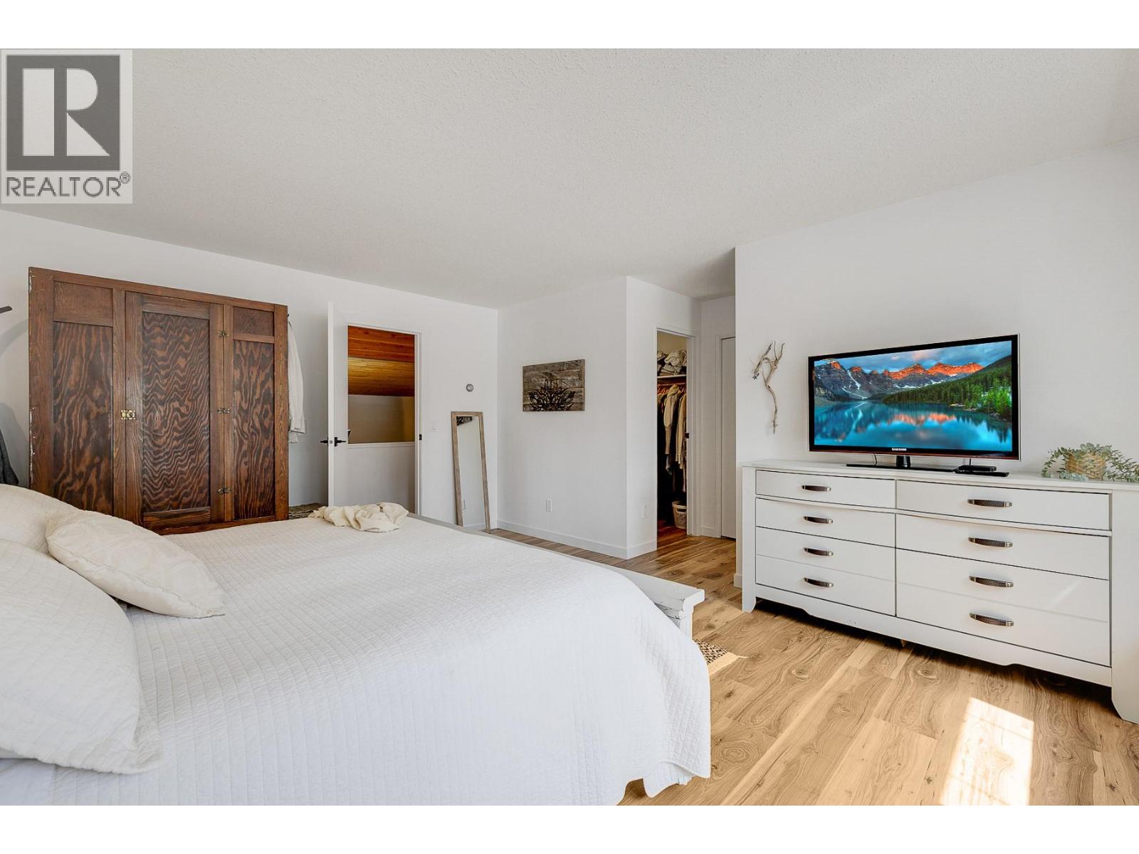 1590 Willow Crescent, Kelowna, British Columbia  V1Y 4K3 - Photo 17 - 10376499