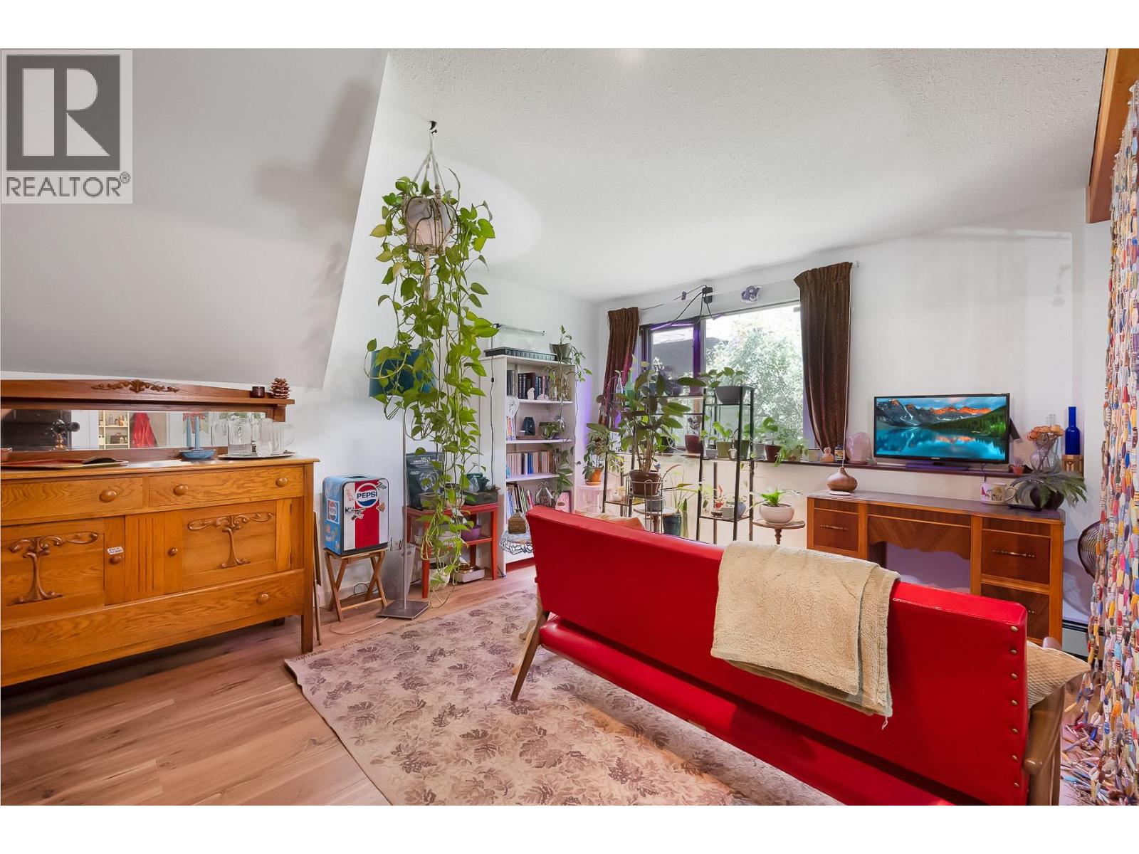 1590 Willow Crescent, Kelowna, British Columbia  V1Y 4K3 - Photo 28 - 10376499