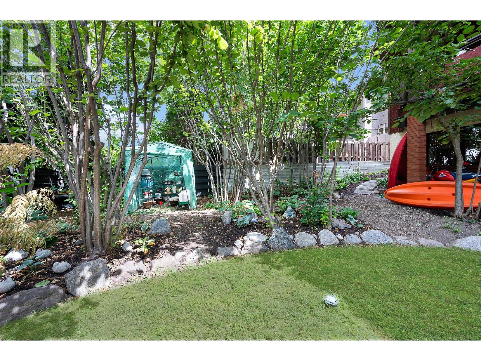 1590 Willow Crescent, Kelowna, British Columbia  V1Y 4K3 - Photo 44 - 10376499