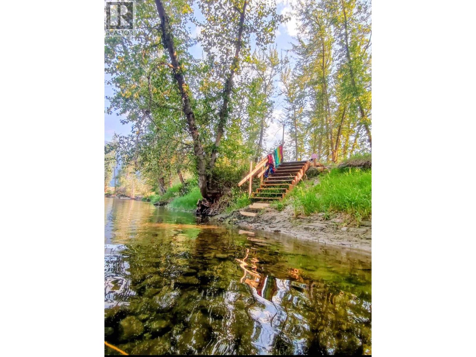 2200 Almond Gardens Road E, Grand Forks, British Columbia  V0H 1H4 - Photo 32 - 10376615