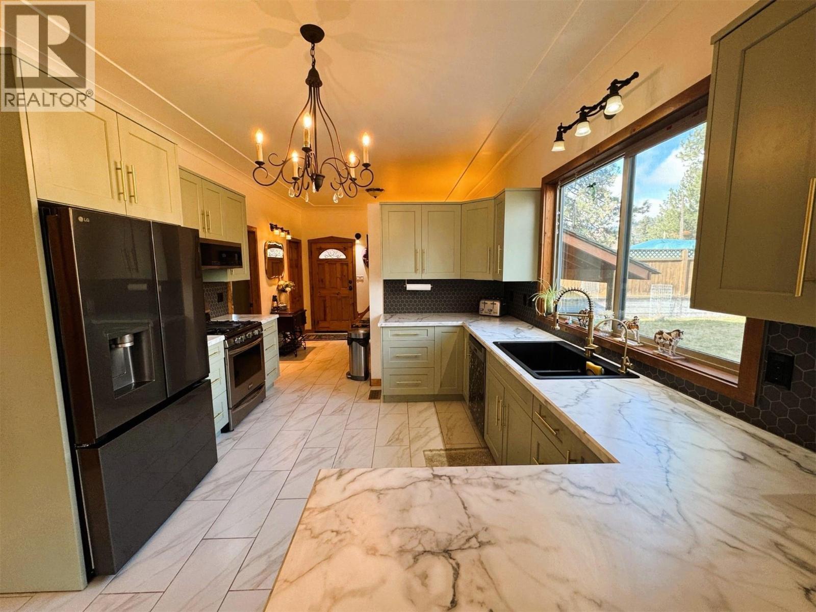 2200 Almond Gardens Road E, Grand Forks, British Columbia  V0H 1H4 - Photo 4 - 10376615