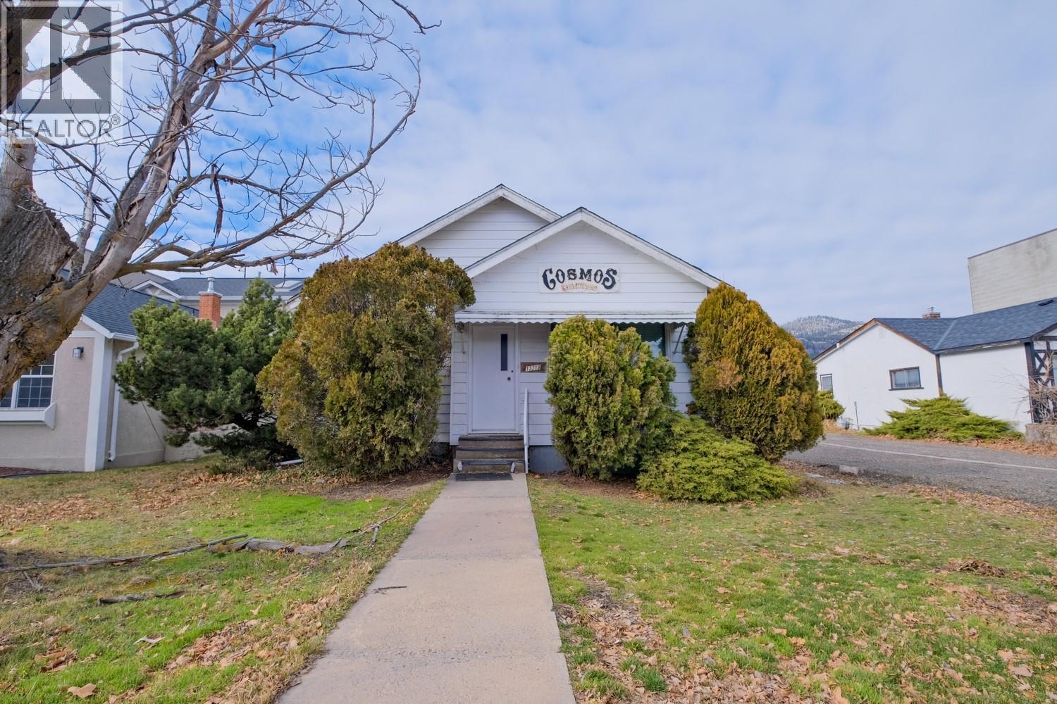 13218 Kelly Avenue, Summerland, British Columbia  V0H 1Z0 - Photo 1 - 10376603