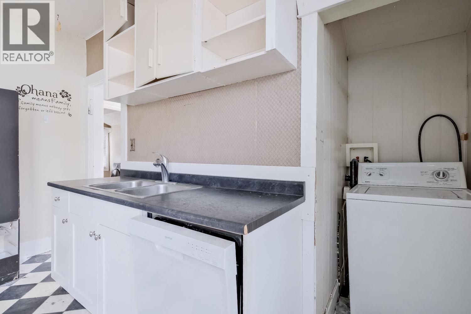 13218 Kelly Avenue, Summerland, British Columbia  V0H 1Z0 - Photo 5 - 10376603