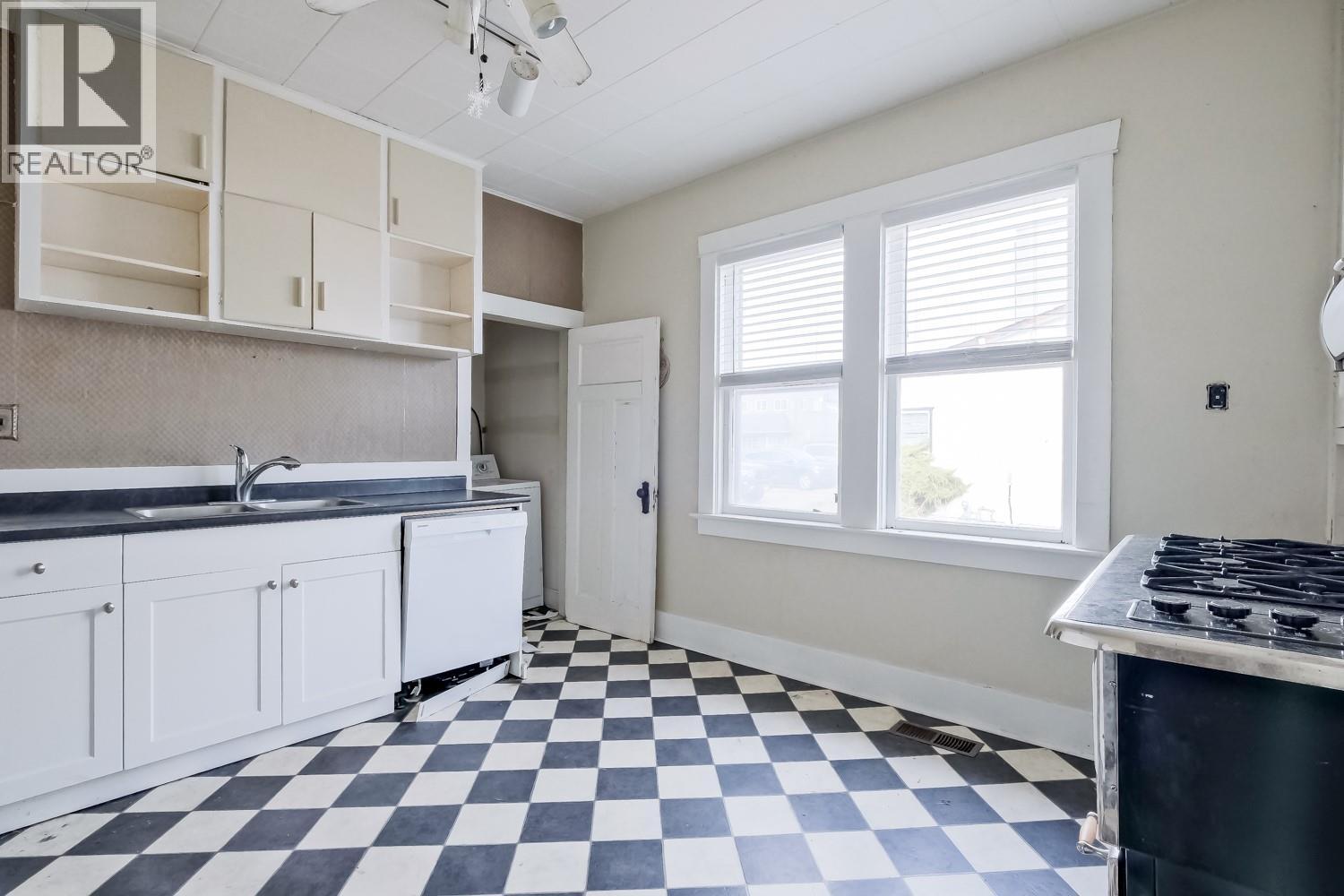 13218 Kelly Avenue, Summerland, British Columbia  V0H 1Z0 - Photo 7 - 10376603