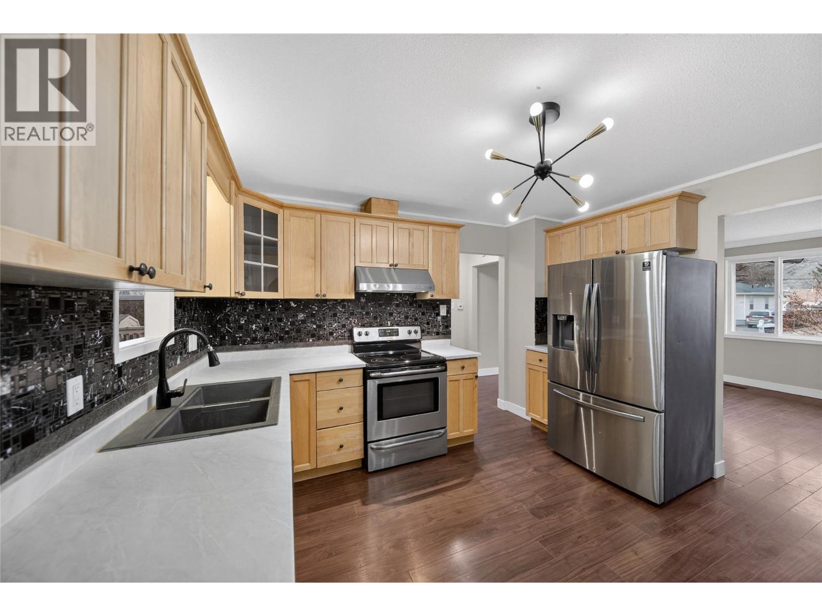 1153 Lethbridge Avenue, Kamloops, British Columbia  V2B 1Y3 - Photo 12 - 10376618