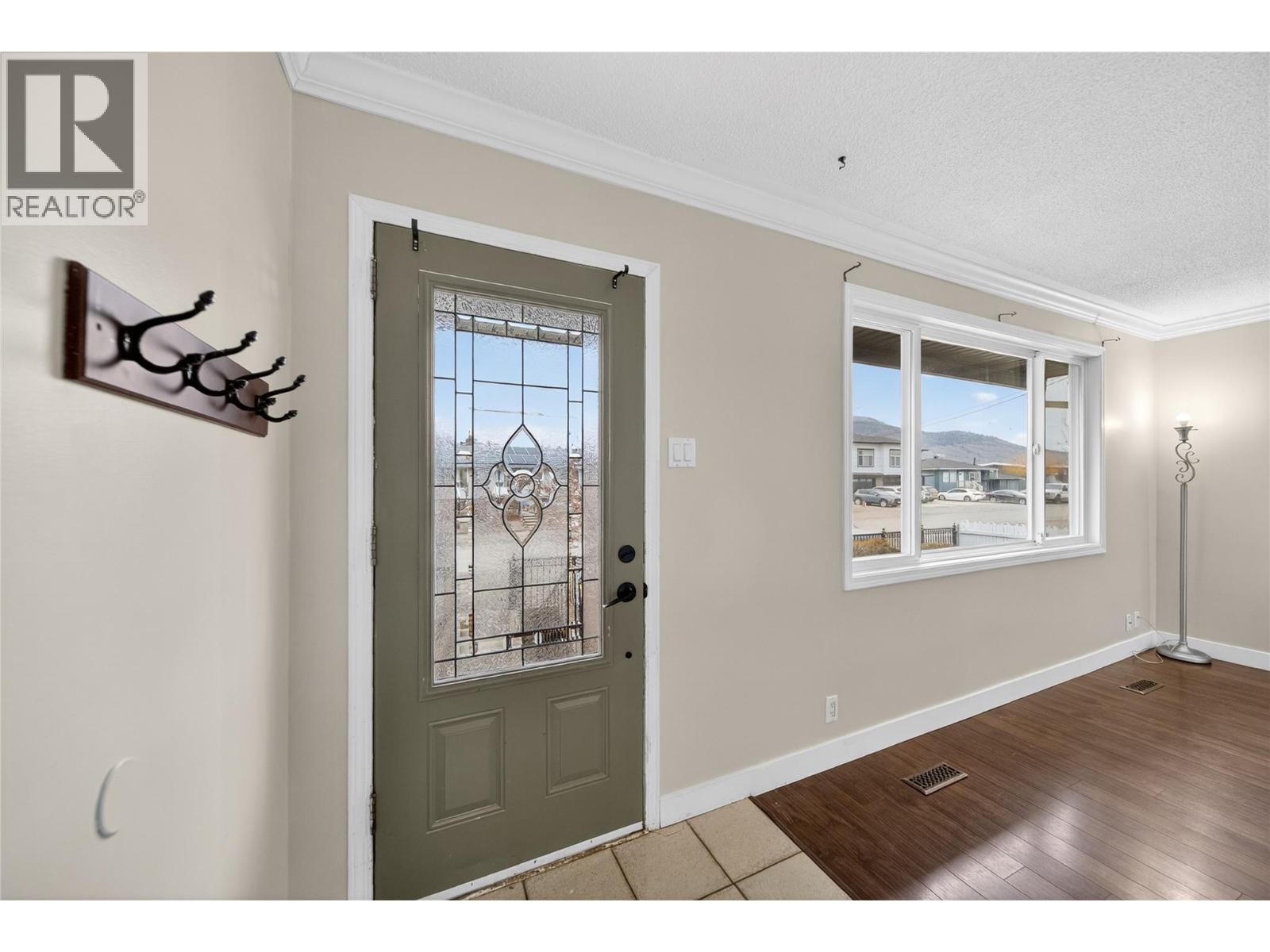 1153 Lethbridge Avenue, Kamloops, British Columbia  V2B 1Y3 - Photo 5 - 10376618