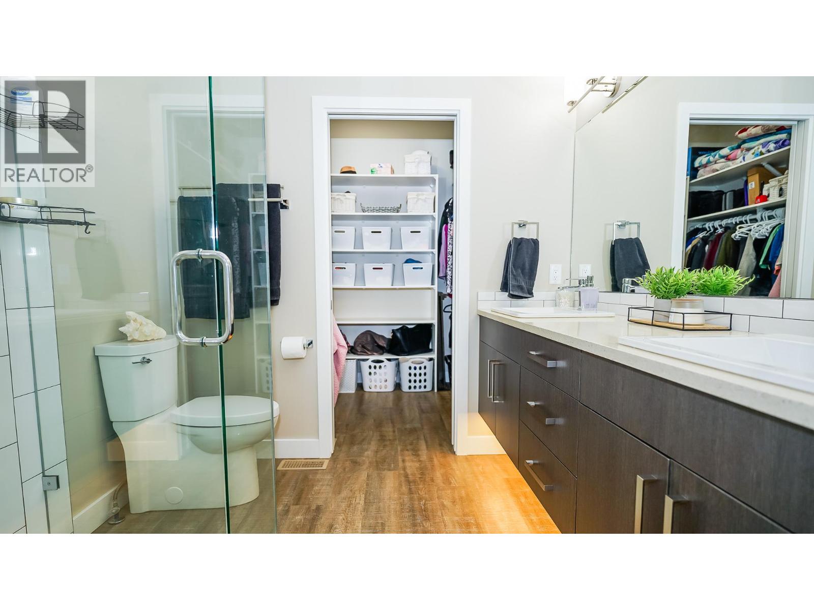 9671 Celeste Road, Lake Country, British Columbia  V4V 2R9 - Photo 6 - 10376593