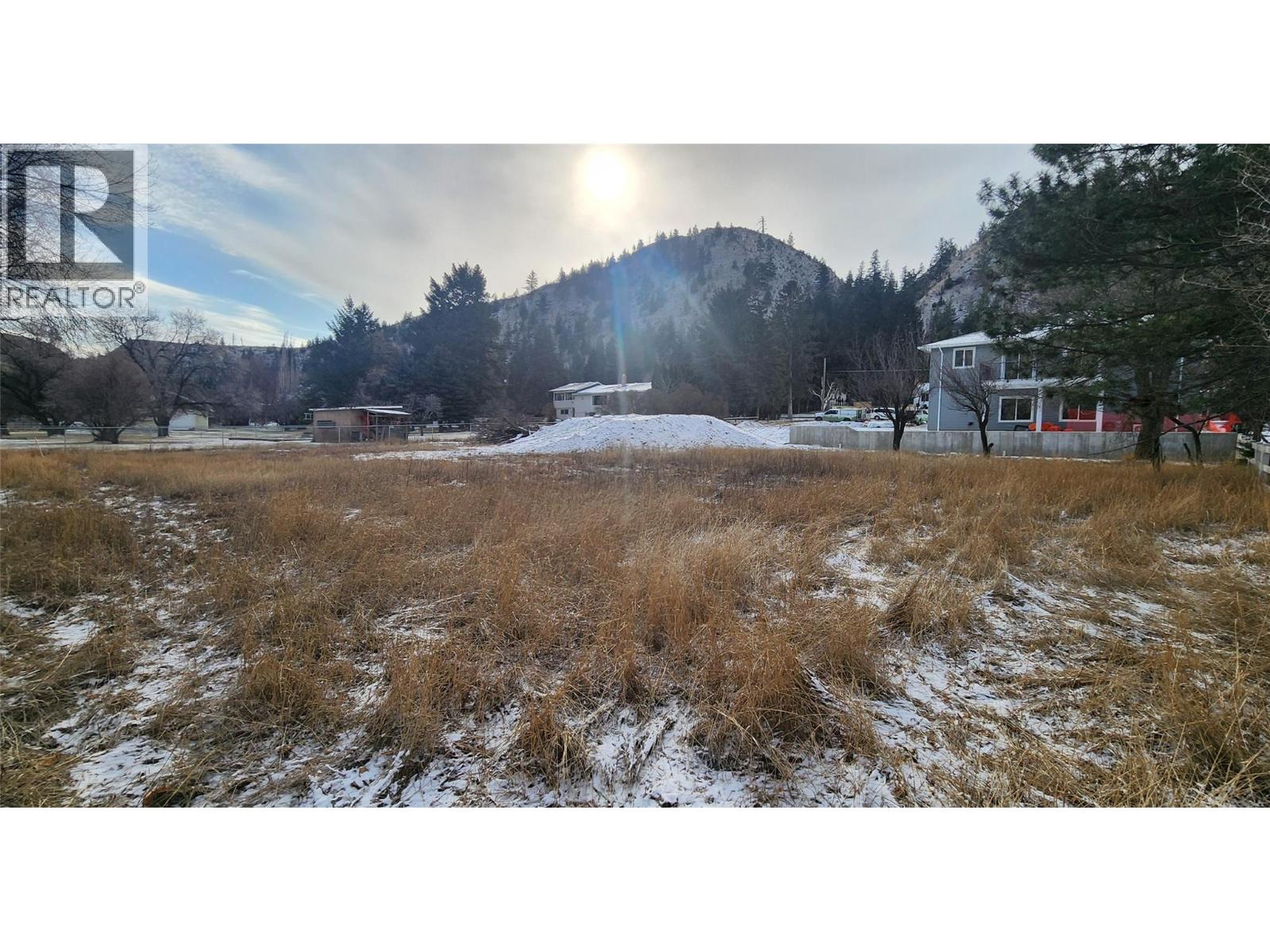 5888 Dallas Drive, Kamloops, British Columbia  V2C 4X2 - Photo 6 - 10376651