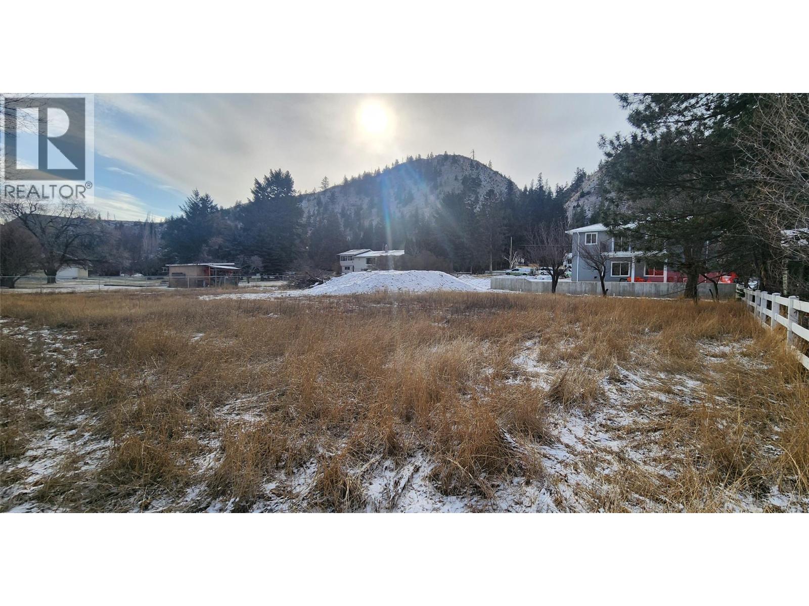 5888 Dallas Drive, Kamloops, British Columbia  V2C 4X2 - Photo 7 - 10376651