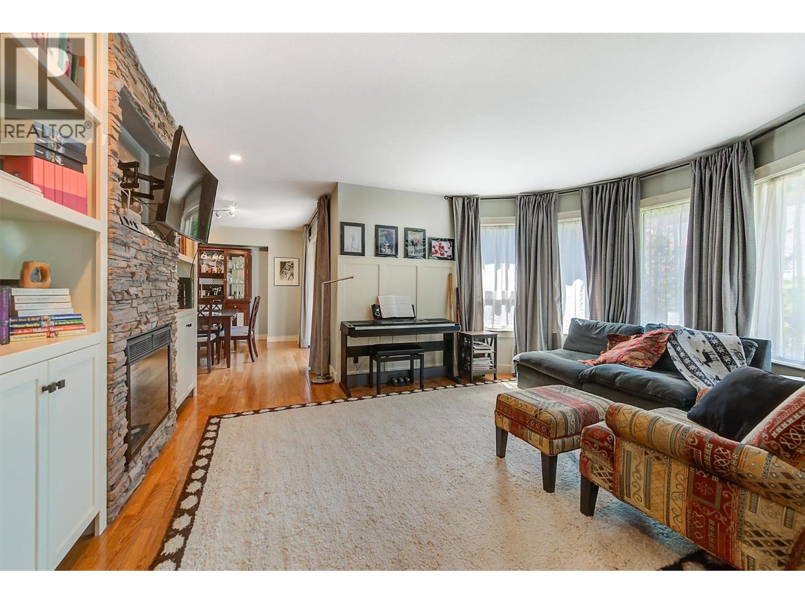 2069 Horizon Drive, West Kelowna, British Columbia  V1Z 3N4 - Photo 4 - 10376647