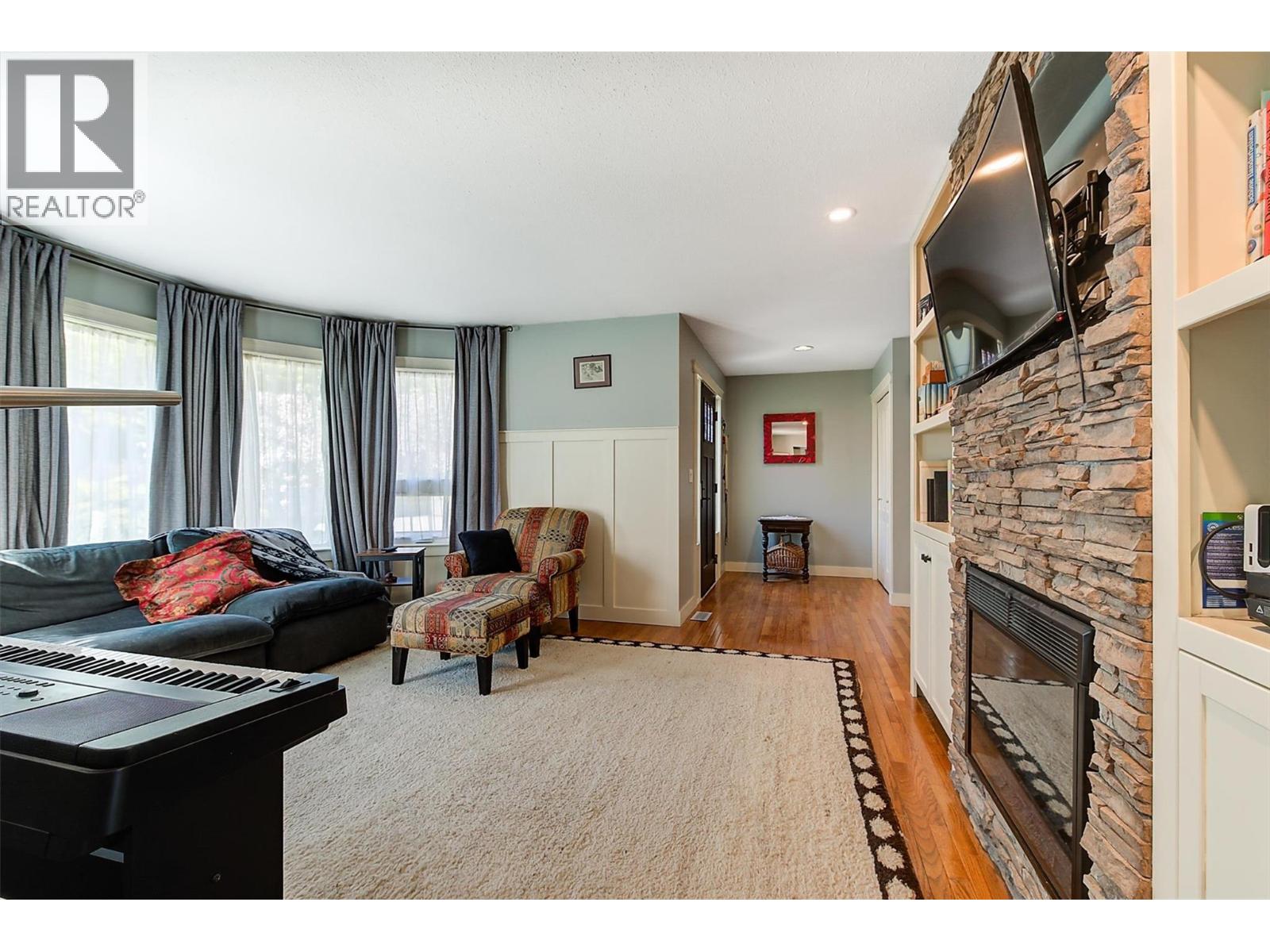 2069 Horizon Drive, West Kelowna, British Columbia  V1Z 3N4 - Photo 6 - 10376647