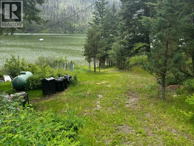 2297 Loon Lake Road, Loon Lake, British Columbia  V0K 1H0 - Photo 1 - 10376660
