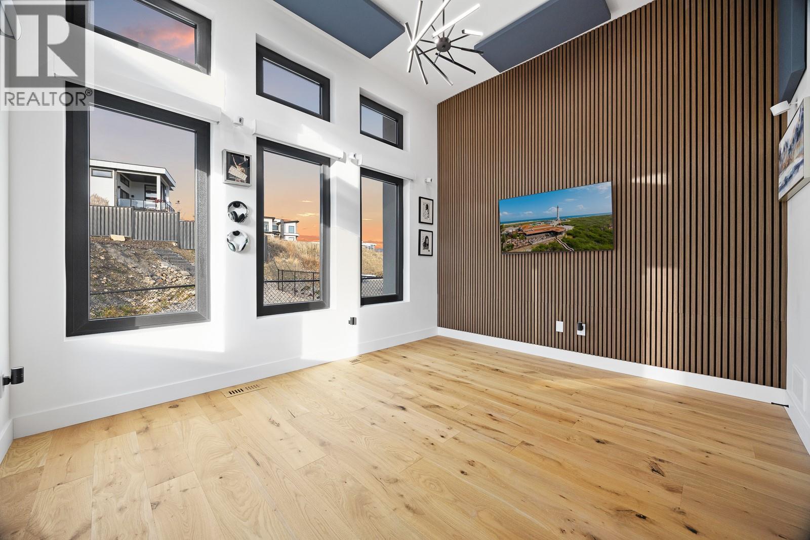 1102 Carnoustie Drive, Kelowna, British Columbia  V1P 0A3 - Photo 29 - 10376567