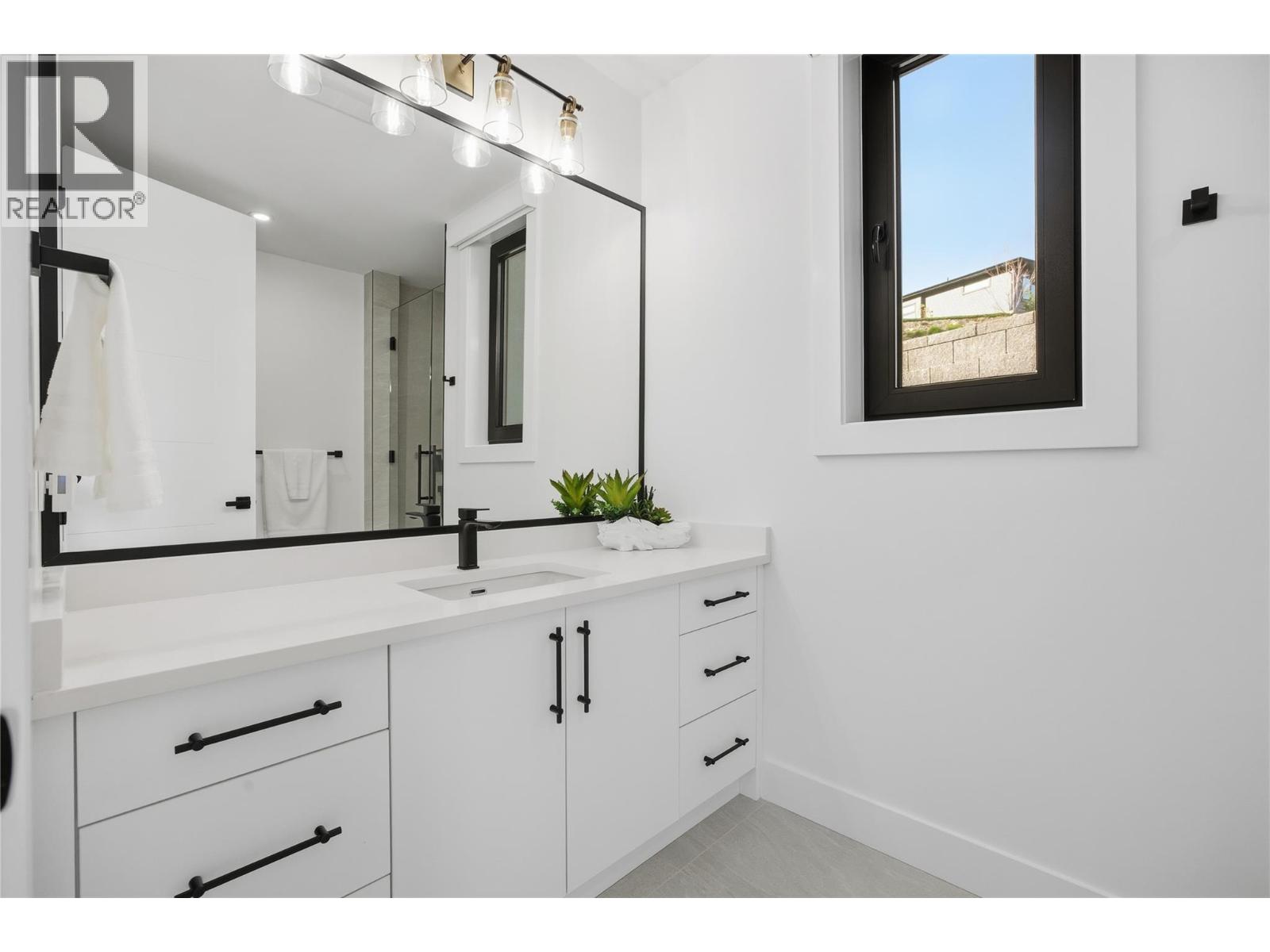 1102 Carnoustie Drive, Kelowna, British Columbia  V1P 0A3 - Photo 55 - 10376567