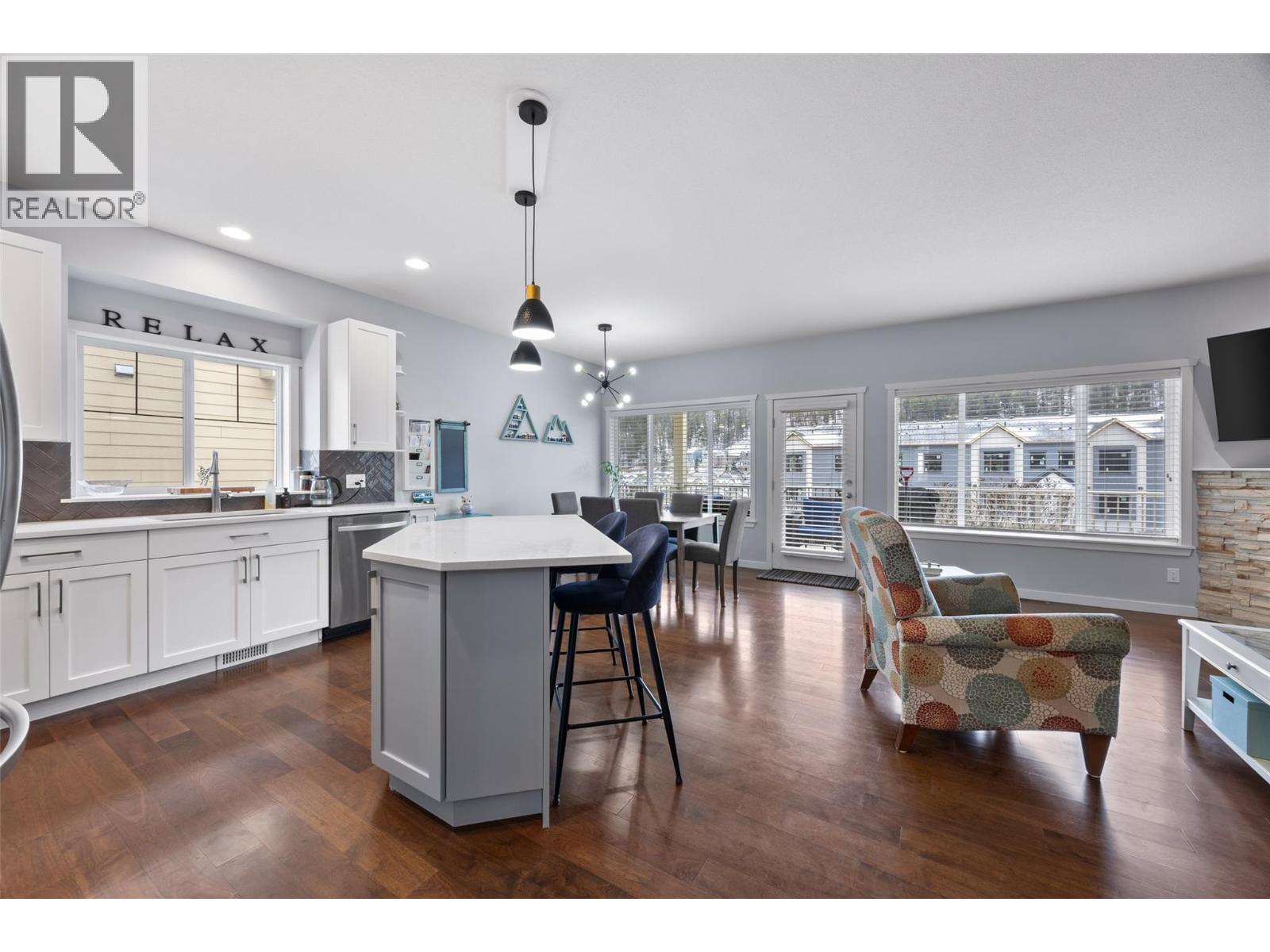 1786 Foxtail Drive, Kamloops, British Columbia  V1S 0B1 - Photo 5 - 10376439