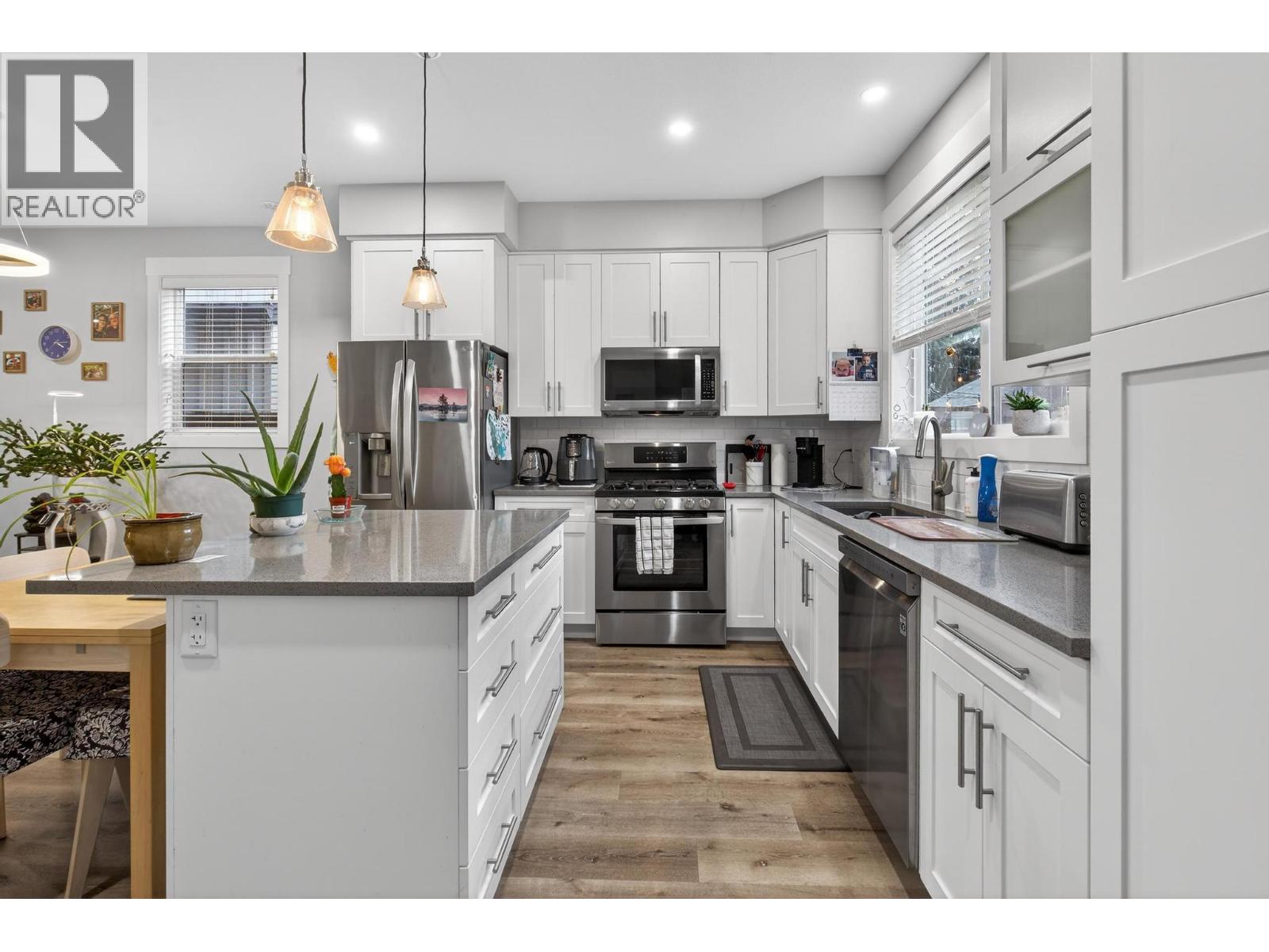 1936 Ethel Street, Kelowna, British Columbia  V1Y 2Z5 - Photo 3 - 10375737