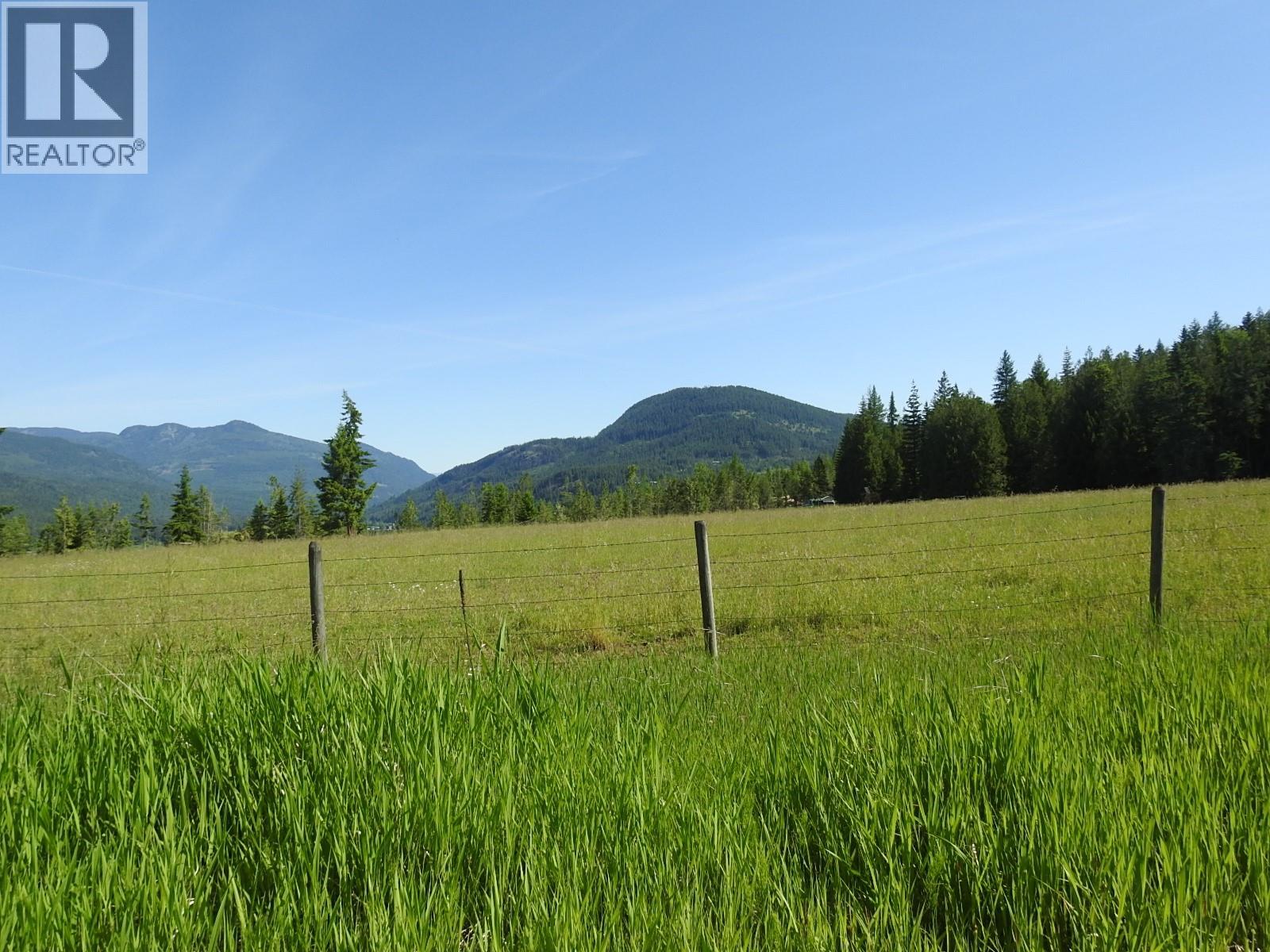 43 Sigalet Road, Lumby, British Columbia  V0E 2G6 - Photo 10 - 10376662