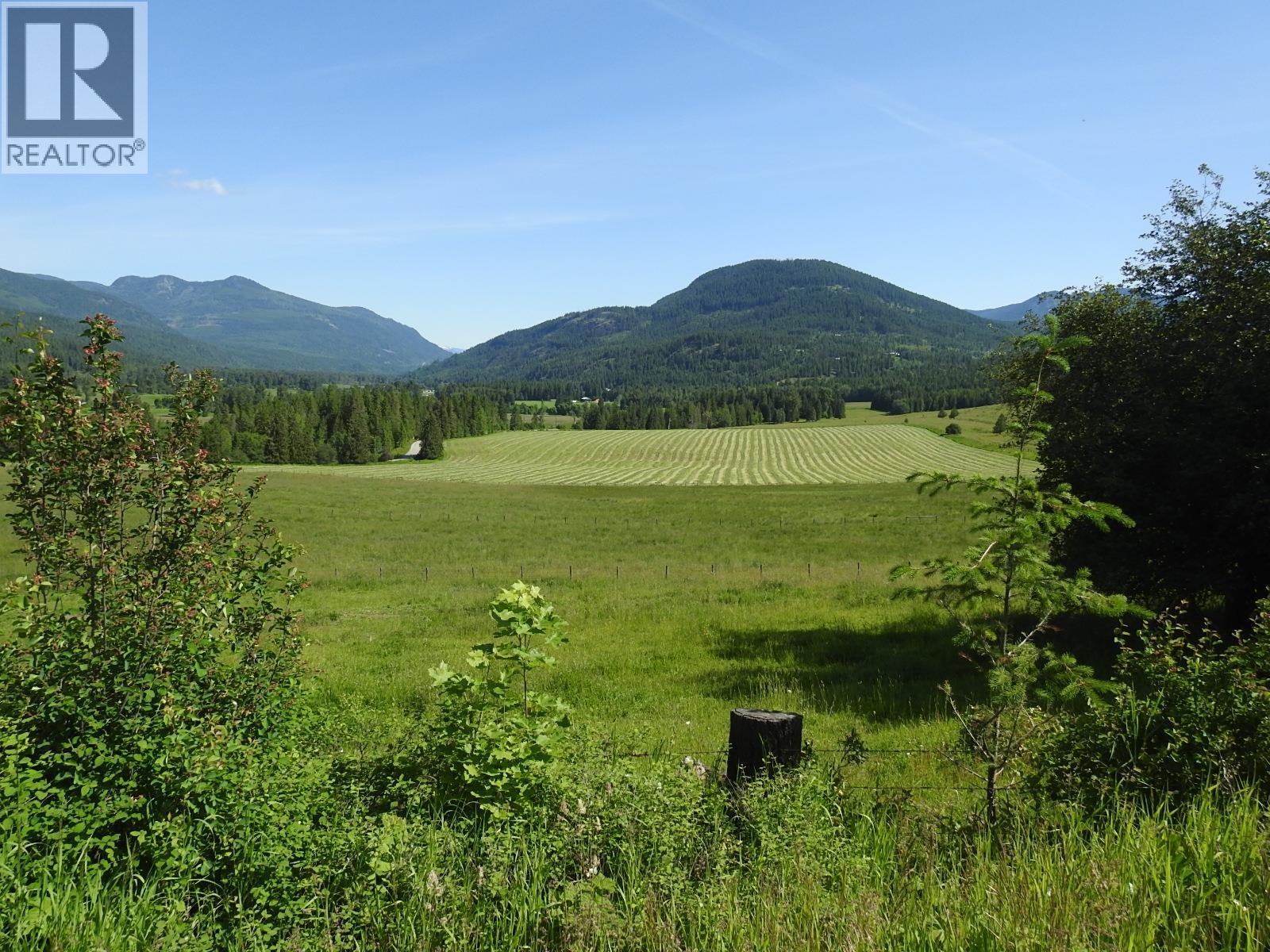 43 Sigalet Road, Lumby, British Columbia  V0E 2G6 - Photo 13 - 10376662