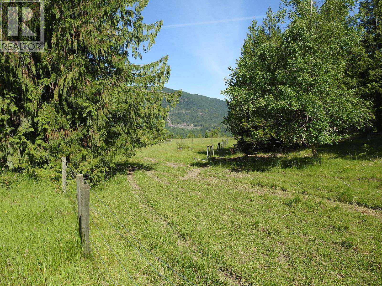43 Sigalet Road, Lumby, British Columbia  V0E 2G6 - Photo 42 - 10376662