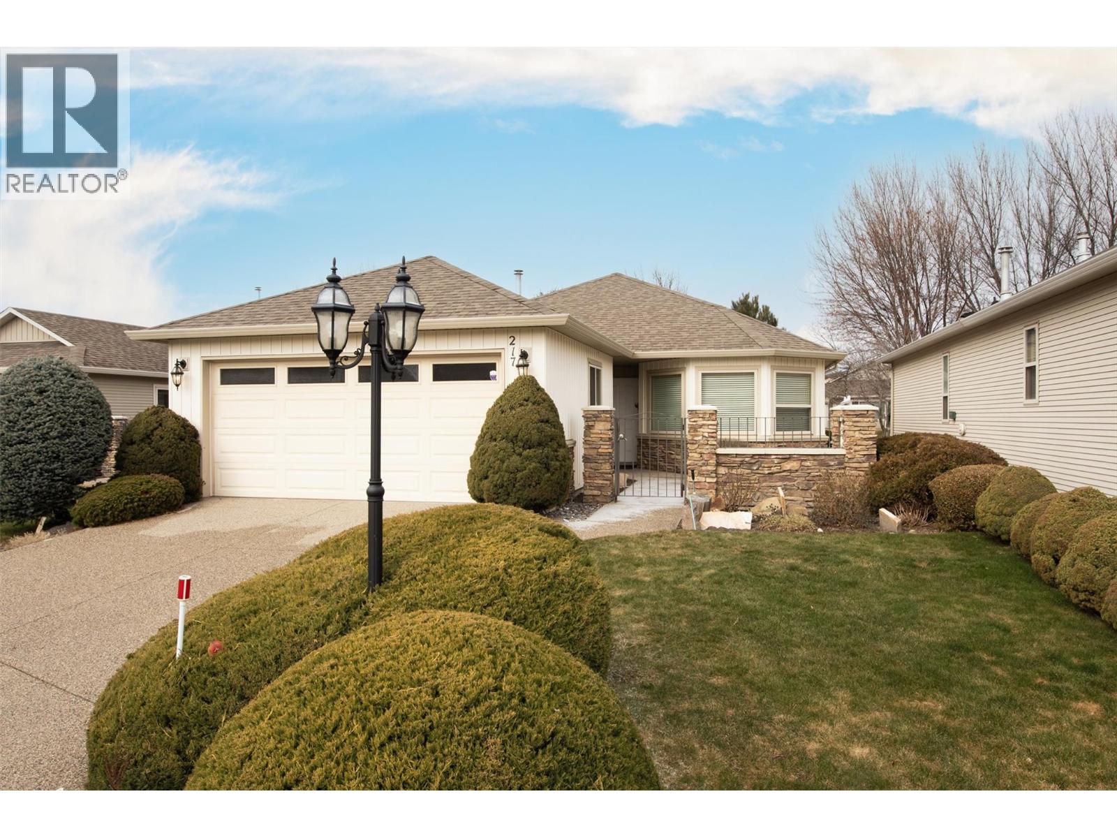 2365 Stillingfleet Road Unit# 217, Kelowna, British Columbia  V1W 3X9 - Photo 1 - 10376659