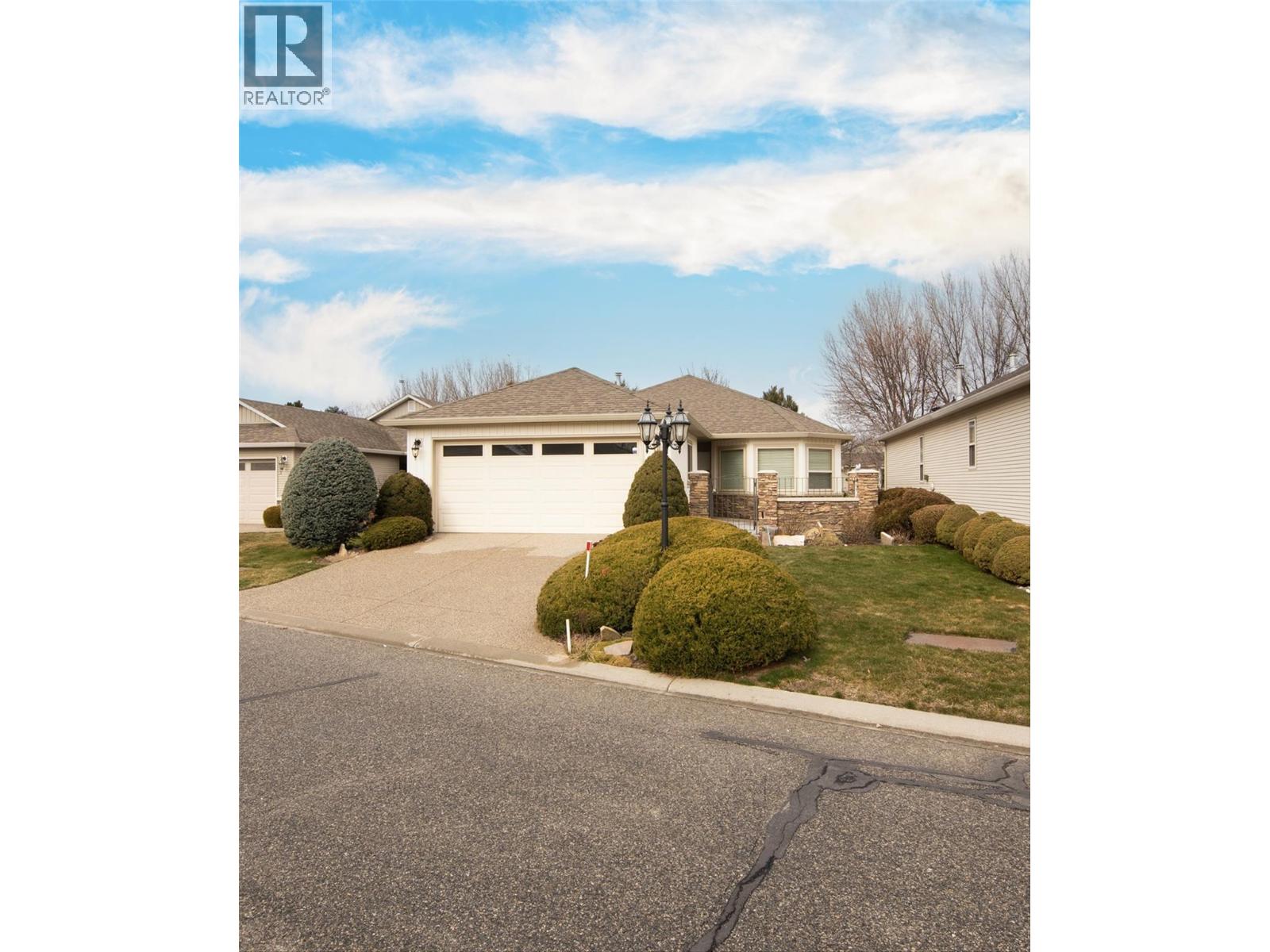 2365 Stillingfleet Road Unit# 217, Kelowna, British Columbia  V1W 3X9 - Photo 3 - 10376659