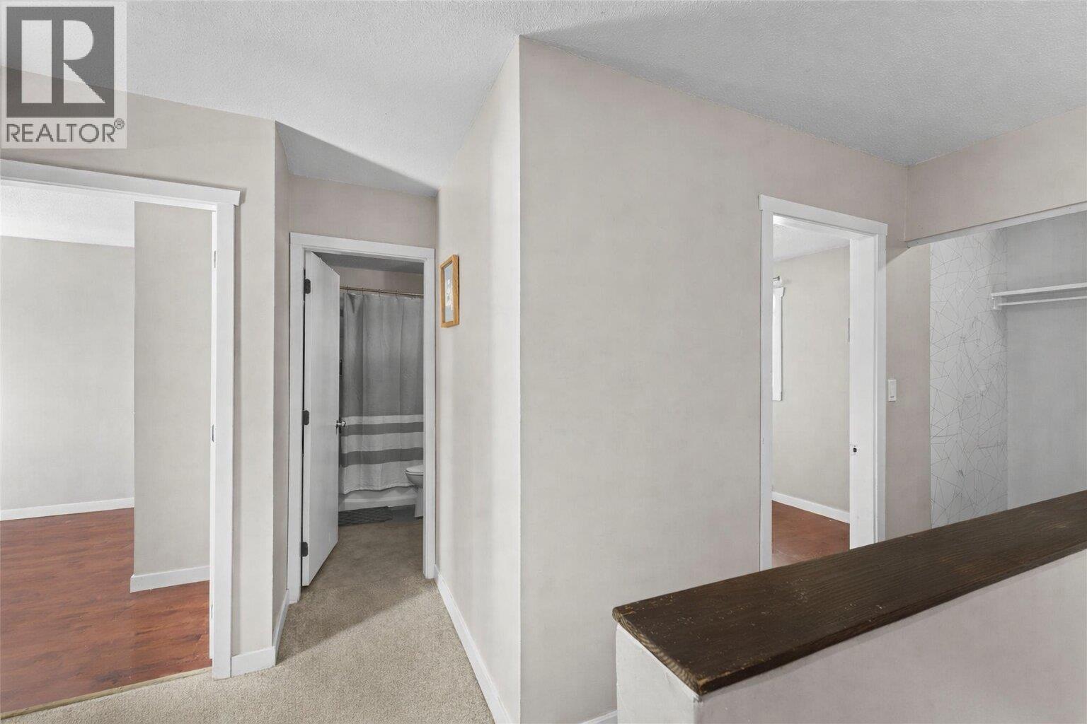 700 Collingwood Drive Unit# 4, Kamloops, British Columbia  V2B 6B9 - Photo 10 - 10376491