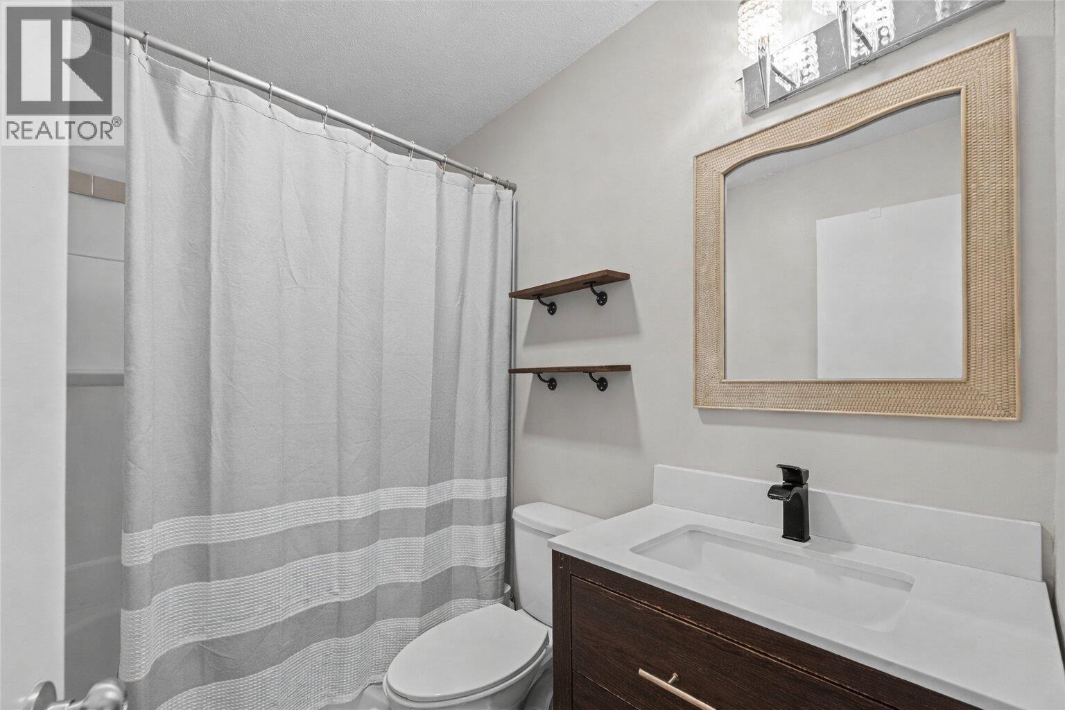 700 Collingwood Drive Unit# 4, Kamloops, British Columbia  V2B 6B9 - Photo 14 - 10376491