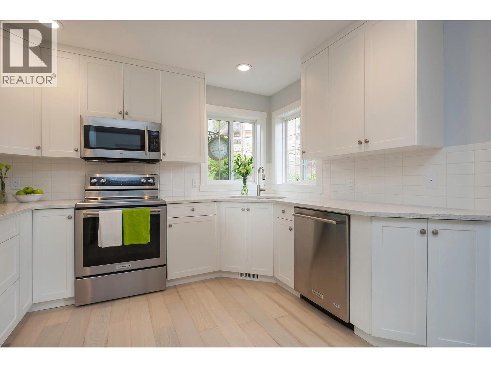 2170 Golf Course Drive, West Kelowna, British Columbia  V1Y 4T9 - Photo 5 - 10376083